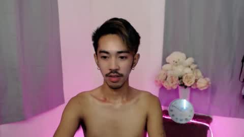 Snapshot of crocodale chatting on October 14, 9:21 am crocodale online show from October 14, 9:21 am