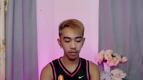 Snapshot of crocodale chatting on November 3, 3:13 pm crocodale online show from November 3, 3:13 pm