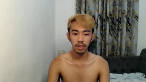 Snapshot of crocodale chatting on November 20, 10:04 am crocodale online show from November 20, 10:04 am