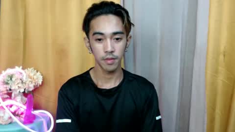 crocodale online show from March 31, 4:18 pm