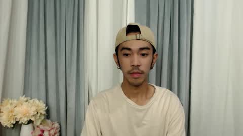 crocodale online show from April 16, 1:39 am