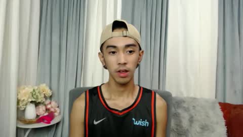 crocodale online show from April 23, 11:53 am