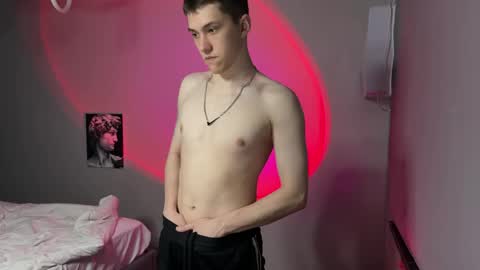 cronck52 online show from April 20, 3:37 pm