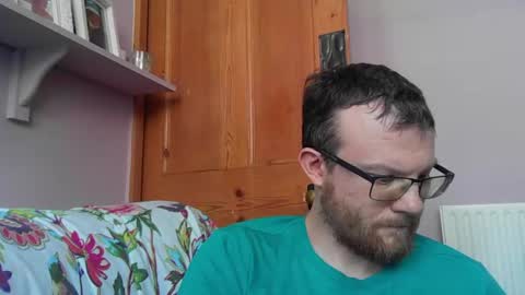 Snapshot of cropper4fun chatting on June 27, 11:15 am Cropper online show from June 27, 11:15 am