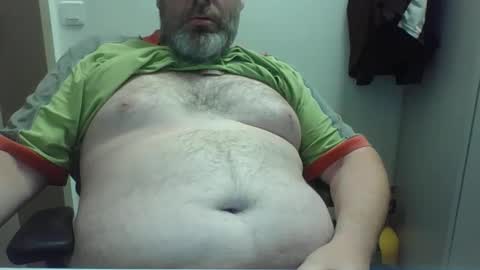 Snapshot of crouch1 chatting on September 15, 10:04 am Crouch1 online show from September 15, 10:04 am