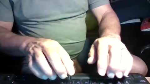 Snapshot of crushit chatting on December 18, 7:26 am Crushit online show from December 18, 7:26 am