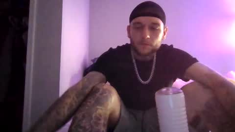 cruz815 online show from December 18, 10:38 pm