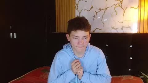 cruz_dante online show from March 17, 7:17 pm