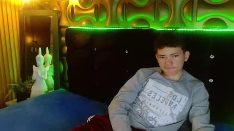 cruz_dante online show from March 18, 7:17 pm