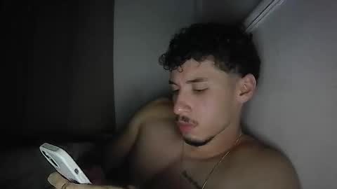 cruzxx69 online show from May 7, 3:56 am