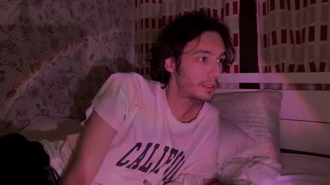 Snapshot of crybae0 chatting on March 6, 5:53 pm crybae0 online show from March 6, 5:53 pm