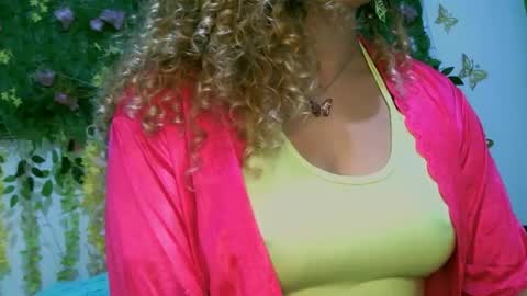 crysrus online show from October 27, 12:15 am