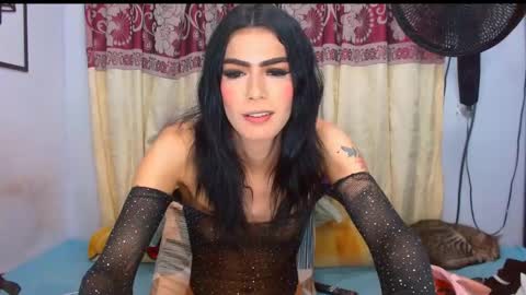 Snapshot of crystal420_ chatting on December 25, 10:59 pm Instagram cristal espinosa1 online show from December 25, 10:59 pm