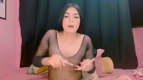 Instagram cristal espinosa1 online show from January 11, 4:50 am