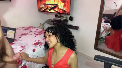 crystal5358 online show from December 5, 6:00 am