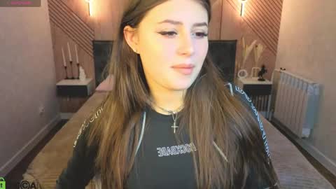 Snapshot of crystal__lacee chatting on May 17, 12:52 am Crystal Lacee online show from May 17, 12:52 am