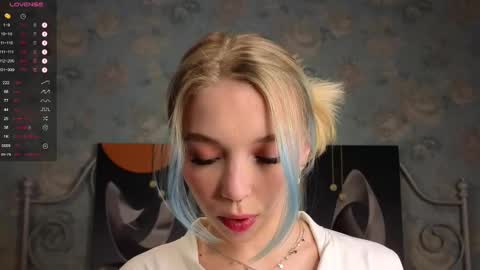 Snapshot of crystal_frost chatting on March 3, 7:10 am MY NAME IS MARY AND LINA WELCOME EVERYONE I WILL BE HAPPY TO GIVE YOU WHAT YOU HAVE DREAMED OF FOR SO LONG online show from March 3, 7:10 am