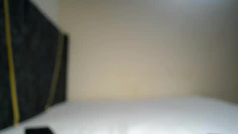 Snapshot of crystal_lisa chatting on June 8, 5:24 pm lisa online show from June 8, 5:24 pm