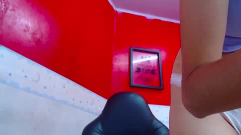 I AM CRYSTAL online show from January 13, 9:52 pm