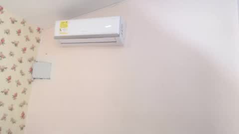 Milf Latina online show from April 5, 1:30 pm