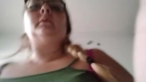 Snapshot of crystalbarbie214 chatting on September 17, 12:18 pm crystalbarbie214 online show from September 17, 12:18 pm