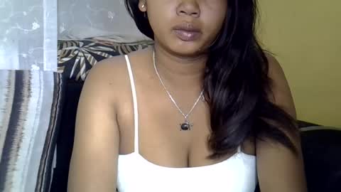 Snapshot of crystalbellax chatting on June 25, 6:29 am crystalbellax online show from June 25, 6:29 am