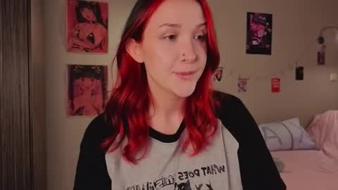 Snapshot of crystalblaze_ chatting on September 26, 8:13 pm Grace online show from September 26, 8:13 pm