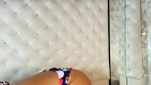 Crystal online show from April 20, 10:33 pm