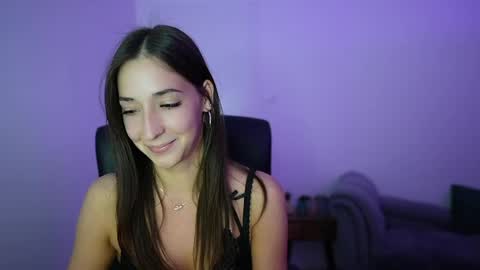 Crystalbrunette18 online show from May 12, 6:05 pm