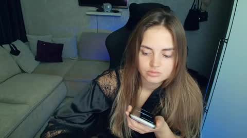 Snapshot of crystalemily chatting on November 13, 8:19 pm crystalemily online show from November 13, 8:19 pm