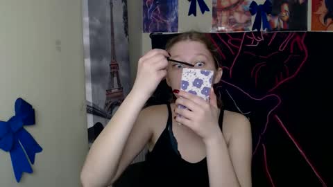 Stella online show from March 28, 1:22 pm