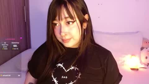 Snapshot of crystalitesq chatting on December 5, 12:41 am Olivia online show from December 5, 12:41 am