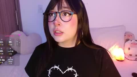 Snapshot of crystalitesq chatting on December 14, 11:42 pm Olivia online show from December 14, 11:42 pm