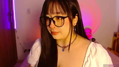 Olivia  online show from April 15, 12:23 pm