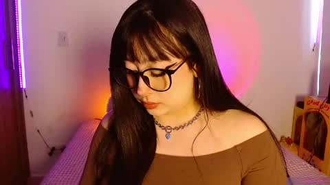 Olivia  online show from April 21, 12:22 pm