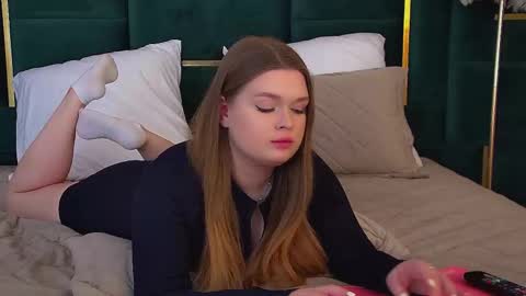 Crystal online show from February 3, 2:53 am