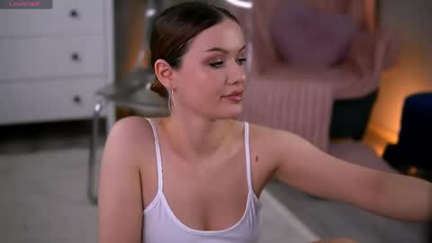 CrystalMo0n online show from April 23, 10:03 am