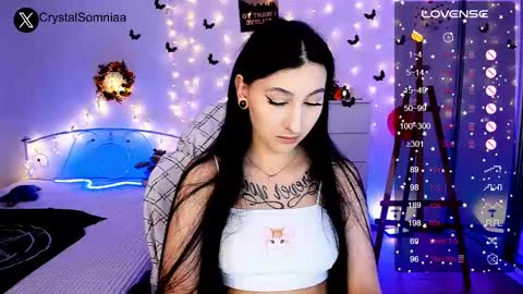 Sasha    Make me moan with patterns   good music here  online show from December 7, 6:59 pm