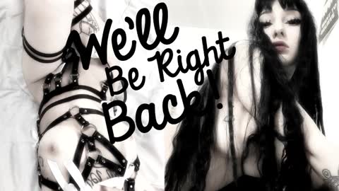 Sasha    Make me moan with patterns   good music here  online show from October 27, 5:50 pm