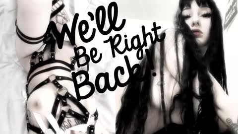 Sasha    Make me moan with patterns   good music here  online show from November 25, 11:38 pm