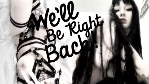 Sasha    Make me moan with patterns   good music here  online show from February 3, 11:26 am