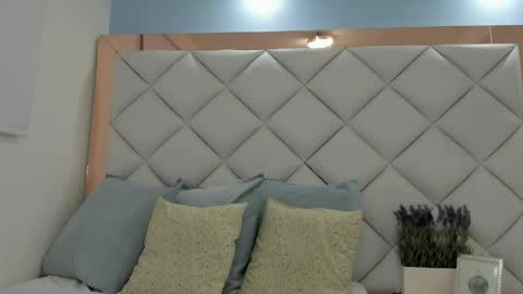 Crystal online show from April 13, 10:26 pm