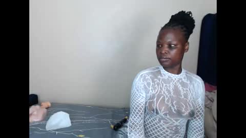 Snapshot of crystalxebony chatting on November 13, 5:06 am crystalxebony online show from November 13, 5:06 am