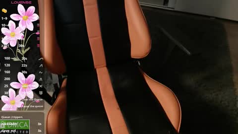 Snapshot of crystalyss chatting on September 23, 2:36 am Lia online show from September 23, 2:36 am