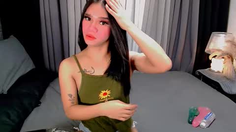 bea takashi  online show from November 8, 9:09 am