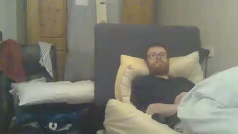 Snapshot of cs014g8493 chatting on September 13, 4:01 am chris online show from September 13, 4:01 am