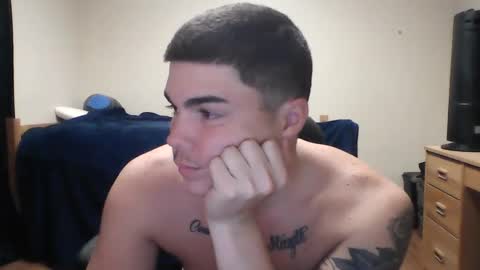 Snapshot of csecrets chatting on September 12, 1:17 am csecrets online show from September 12, 1:17 am