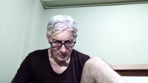 BIG UNCUT HARD COCK online show from October 3, 4:53 am