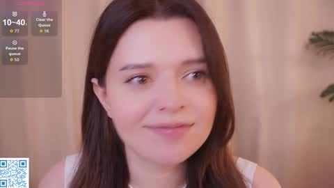 Ellie online show from October 12, 3:11 pm