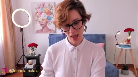 Leonela online show from October 5, 3:54 pm